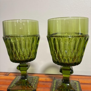 Pair of Vintage Indiana Forest Green Wine Glasses / Goblets