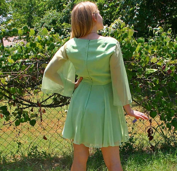 60s Mod Lime Green COCKTAIL MINI DRESS - image 3