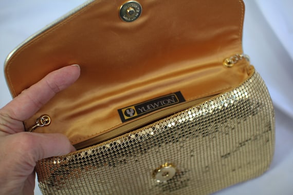 GOLD GLOMESH PURSE by Yuewton - image 4