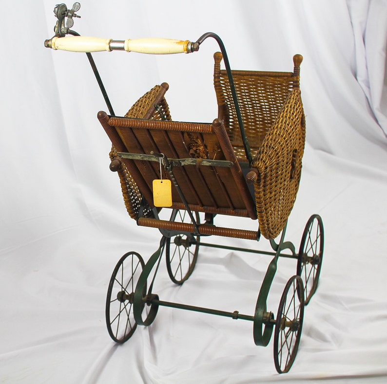 VICTORIAN WICKER Baby Doll BUGGY image 4