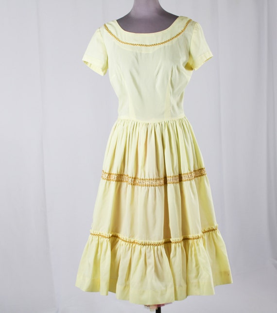 50s Pale Yellow Patio Dress - image 2