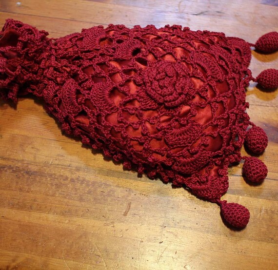 1920s BURGUNDY CROCHET BAG - image 2