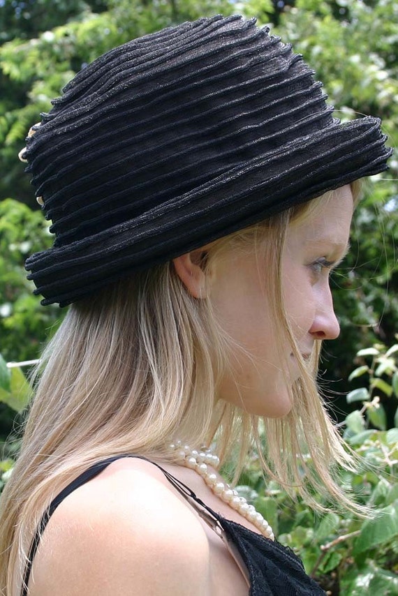 VINTAGE Early 20TH Century BLACK HAT - image 3