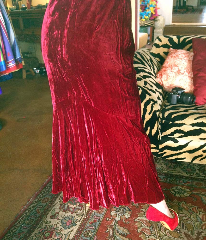 open lace back dress 1970s Prairie Cottagecore Dress Train Burgundy Velvet Gown Medieval  Princess Wedding Dress