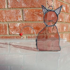 Katzen-Glasmalerei-Sonnenfänger, 11,5 cm, Handgemachte Glasmalerei für den Innenbereich, Fensterdeko für jeden Katzenliebhaber, Geschenkidee zum Muttertag