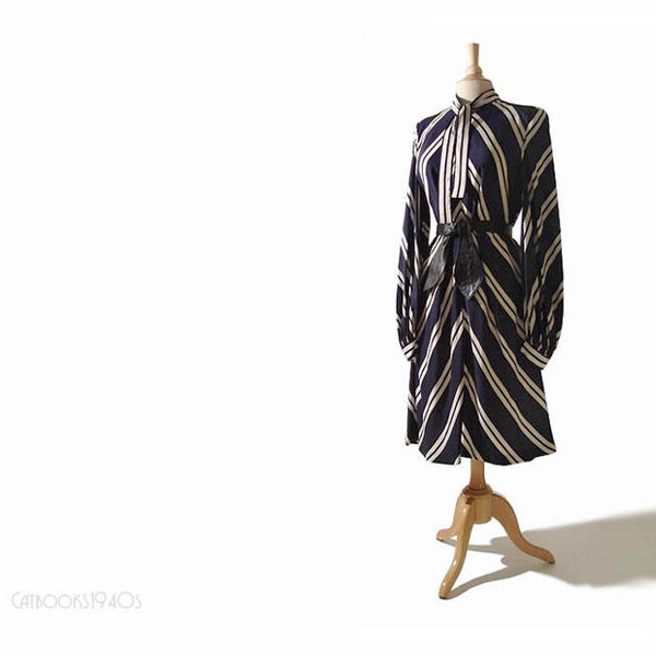 Vintage PAULINE TRIGERE Silk Chevron Poet Sleeve Secretary Dress L