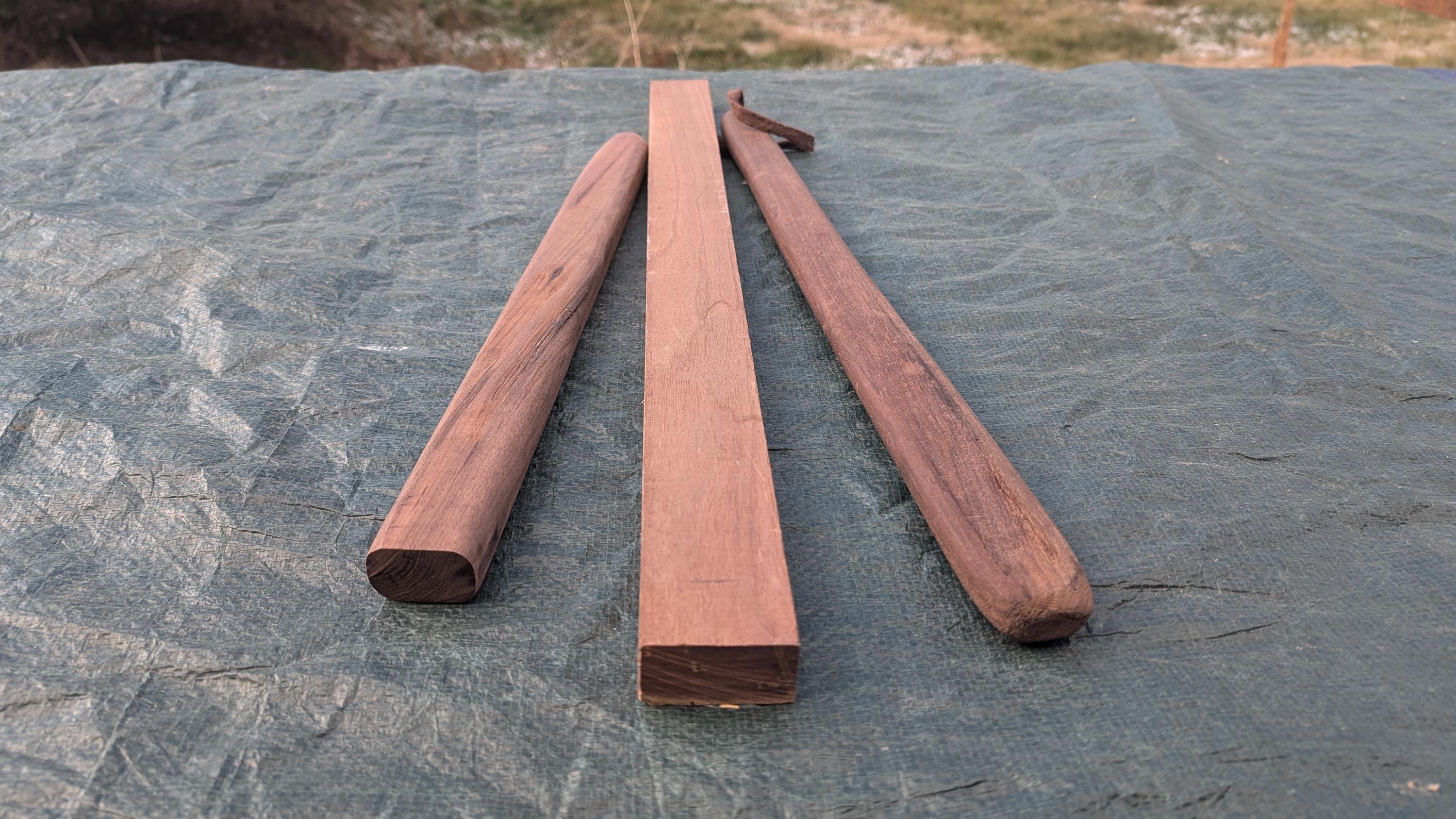 Walnut Practice Club or Atlatl