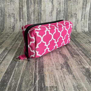 Essential Oil Travel Case: Pink Lattice, Holds 10 Bottles