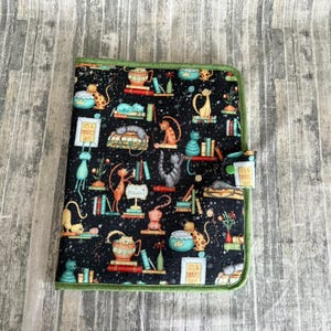 Folio Project Case: Cross Stitch, Embroidery, and Needlework Organizer