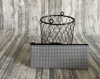 Cosmetic Case, Cord Case, Bridesmaid Gifts, All-Purpose Zipper Case, Black and White Houndstooth