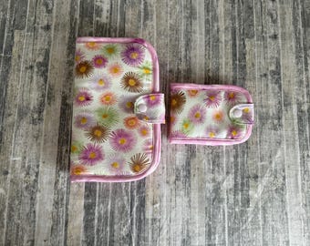 Two Piece Set Sewing Organizer Pouch and Needle Book Floral Sewing Light