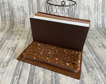 Zippered Insert for Midori Travelers Notebook, Choose Your Size, Paw Prints on Brown