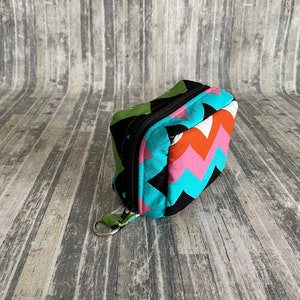 Essential Oil Travel Case: Chevron Print, Holds 6 Bottles
