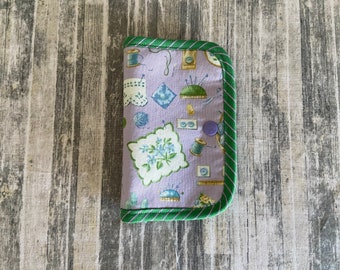 Thread Catcher Wallet: Cross Stitch Needle Holder, Floss Saver