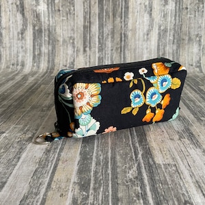 Floral Essential Oil Case: 10 Bottle Travel Bag