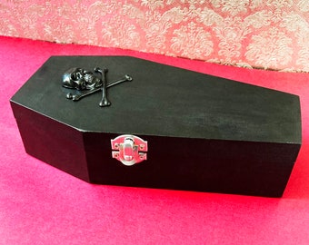 Grande boîte à bijoux cercueil de 9" avec tête de mort noire et os croisés / cadeau gothique