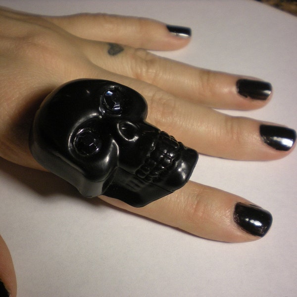 Huge Black Skull Poison Ring