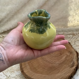 Vintage Ineke studio pottery bud vase -  drip glazed mini potbelly flower vase 3.5" - handmade pottery gifts - mcm home decor - made Canada