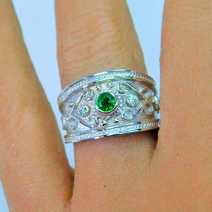 AAAA Tsavorite Garnet  3.50mm  0.29 Carats   in 14K Yellow gold Byzantine-style Etruscan cigar band diamond ring (.06 carats) 3309M