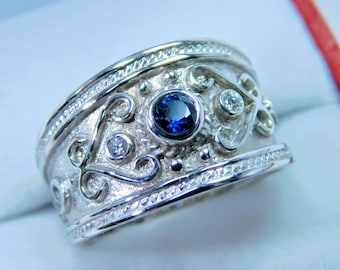 Untreated Blue Sapphire  3.50mm  0.25 Carats   in 14K Yellow gold Byzantine-style Etruscan cigar band diamond ring (.06 carats) 3304M