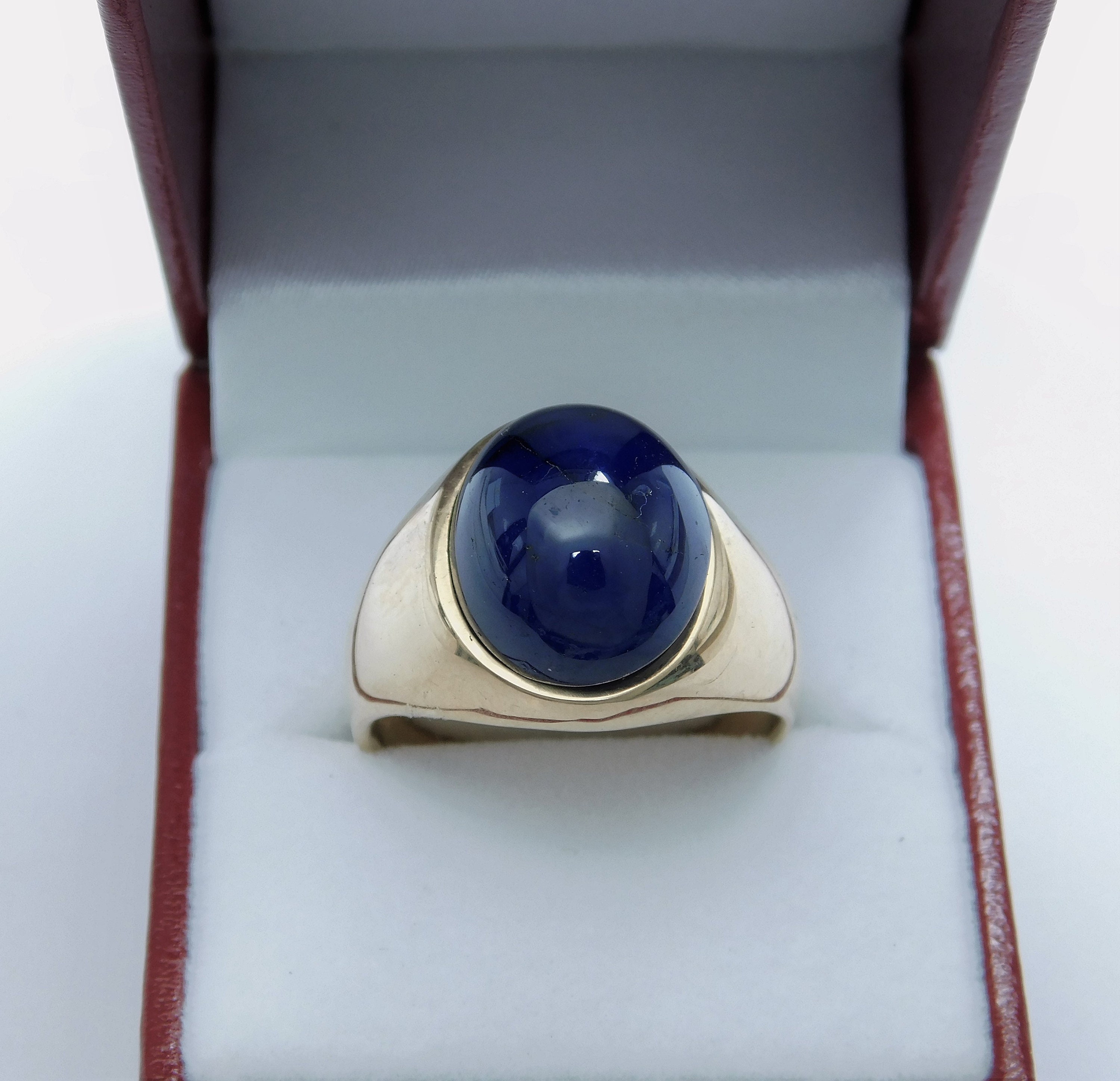 Cabachon Natural Yellow Sapphire Ring