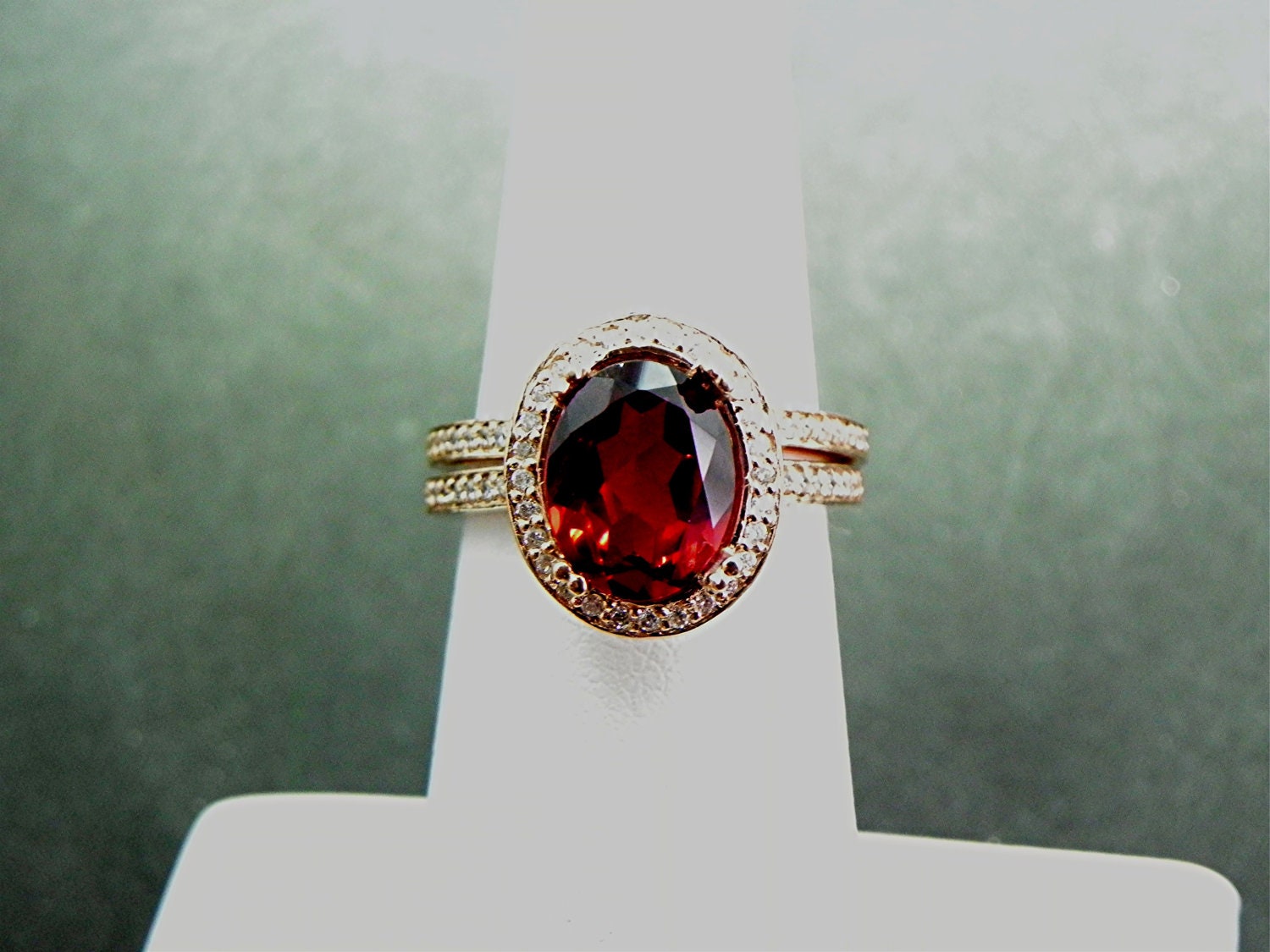 AAA Pyrope Red Garnet 10x8mm 2.52 Carats Set in 14K Rose Gold | Etsy