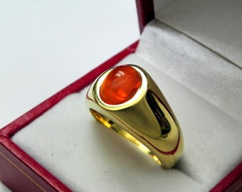 AAAA Mexican Opal Cabochon   9x7mm  1.07 Carats   in  Heavy 18K Yellow gold MAN'S ring 20 grams. 2525