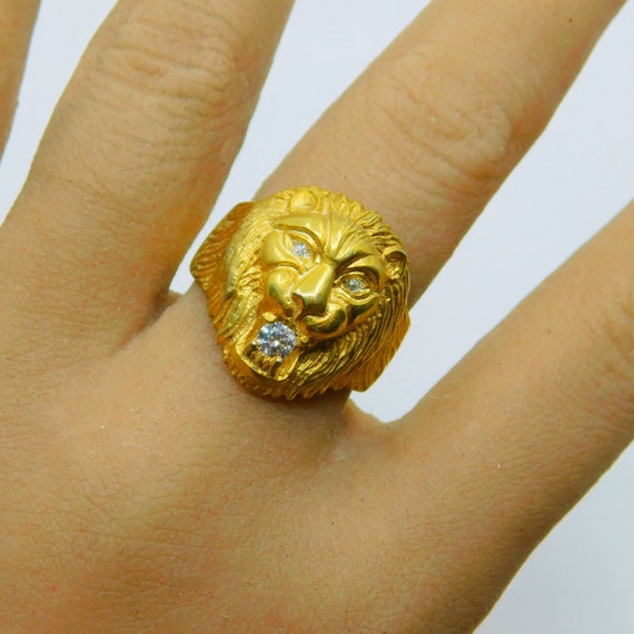 Bloodstone Lion Ring - Shield Shape - Lion Shoulders - Gold Plated