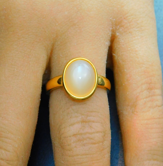 AAA キャッツアイ ムーンストーン 22K ゴールド 11 x 9 mm 3.88