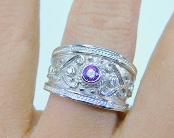 Purple Sapphire  3.50mm  0.31 Carats   in 14K Yellow gold Byzantine-style Etruscan cigar band diamond ring (.06 carats) 3298W MMM