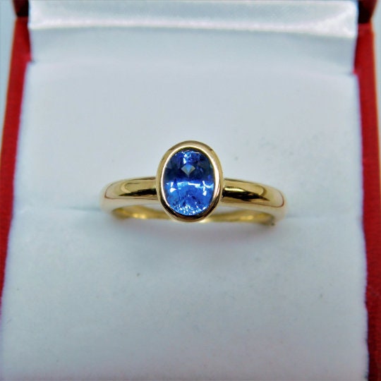Salon discount blue sapphire