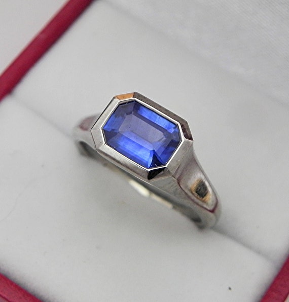 AAAA Ceylon Blue Sapphire 1.38 carats 8x6mm Emerald cut 14K | Etsy