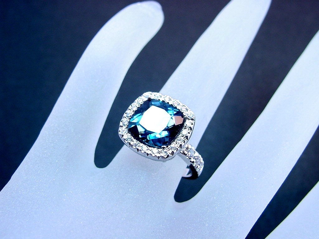 k様 ブルートパーズ リング 14.5号 Blue Topaz K18WGブルートパーズリング (NO.48668) – JEX宝石