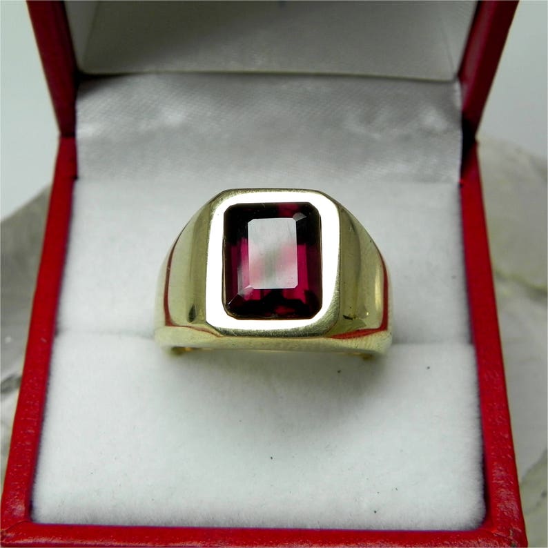 Tourmaline Rubellite Naturelle 6,40 Ct - Qualité AAA, Ovale, Couleur Rouge/brun - Provenance Mozambique