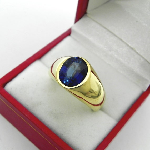 10K Yellow Gold Blue Sapphire Mens Gold Ring 4 Natural Diamond Accents |  Mens gold rings, Rings for men, Blue sapphire rings
