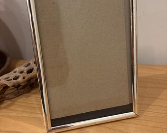 Vintage brass gold rectangle frame 5”x 7” photo frame