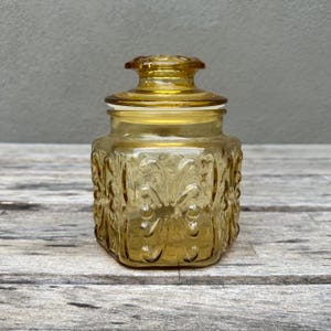 vintage LE Smith Amber Lidded Canister Apothecary Jar