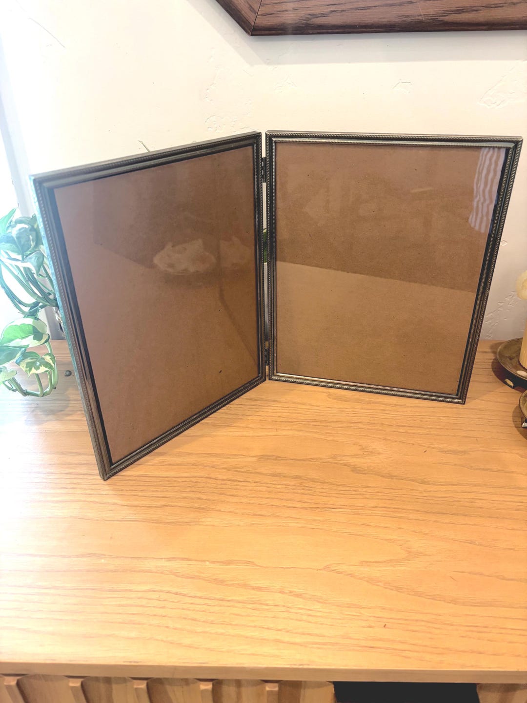 Vintage Gold Metal Hinged 8x10 Bifold Brass Photo Frame - Etsy