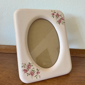 Vintage Ceramic Oval Pink Floral rounded rectangle 5”x 7” photo frame