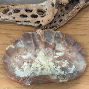 Vintage Incolay Stone Clamshell Greek/Roman soap dish jewelry/ trinket tray
