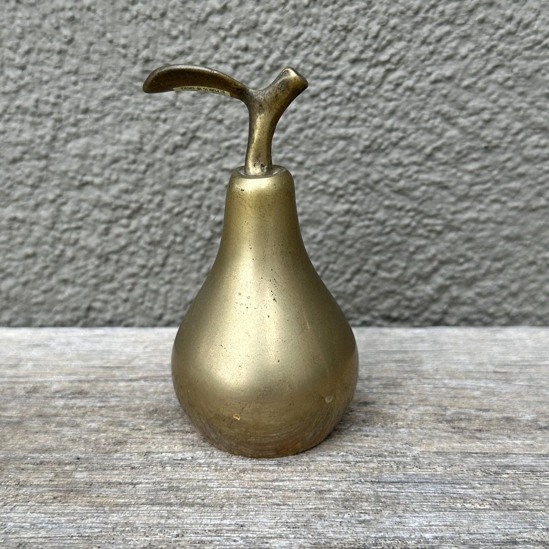 6 PIECES VINTAGE BRASS PEAR SHAPED 11x8mm. SMOOTH BEAD CHARM