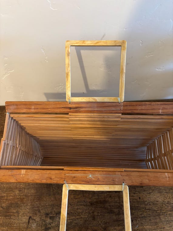 Vintage rectangular basket bag - Collapsable - image 3