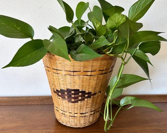 Vintage Waste, plant basket