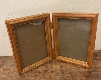 Vintage wood 5x7 bi fold picture frames