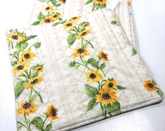 Sunflower Quilted Pot Holders 8.5" Square Sturdy, Washable, Cotton Set of 2