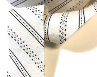 Quilt Binding Black on Cream Dainty Stripe 1 1/4" Wide Single Fold Bias Cotton 6 Yards (216")