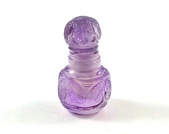 Amethyst carved miniature perfume bottle with lid that opens 21.06 carats