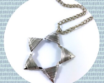 Collier tendance étoile enveloppé de fil d'argent