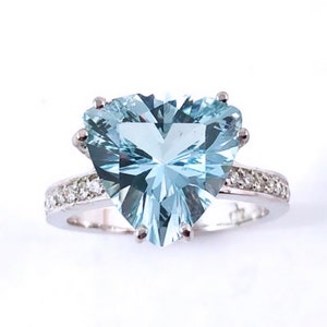 Natural untreated blue topaz trillion white gold and diamond ring - Choose your ring size