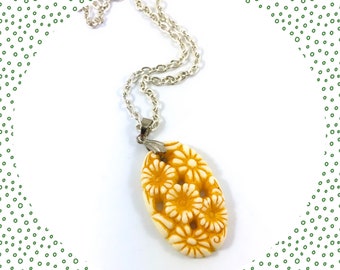 Vintage mustard golden yellow floral posey oval pendant necklace
